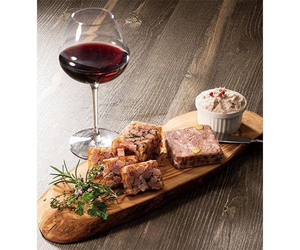 ニューオータニハウスワイン(赤)とシャルキュトリー3種セットA